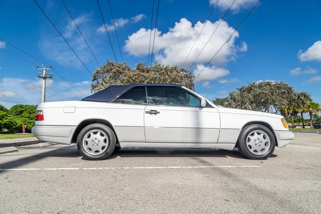 1994 Mercedes-Benz W124 E-Class - Image 8 of 31
