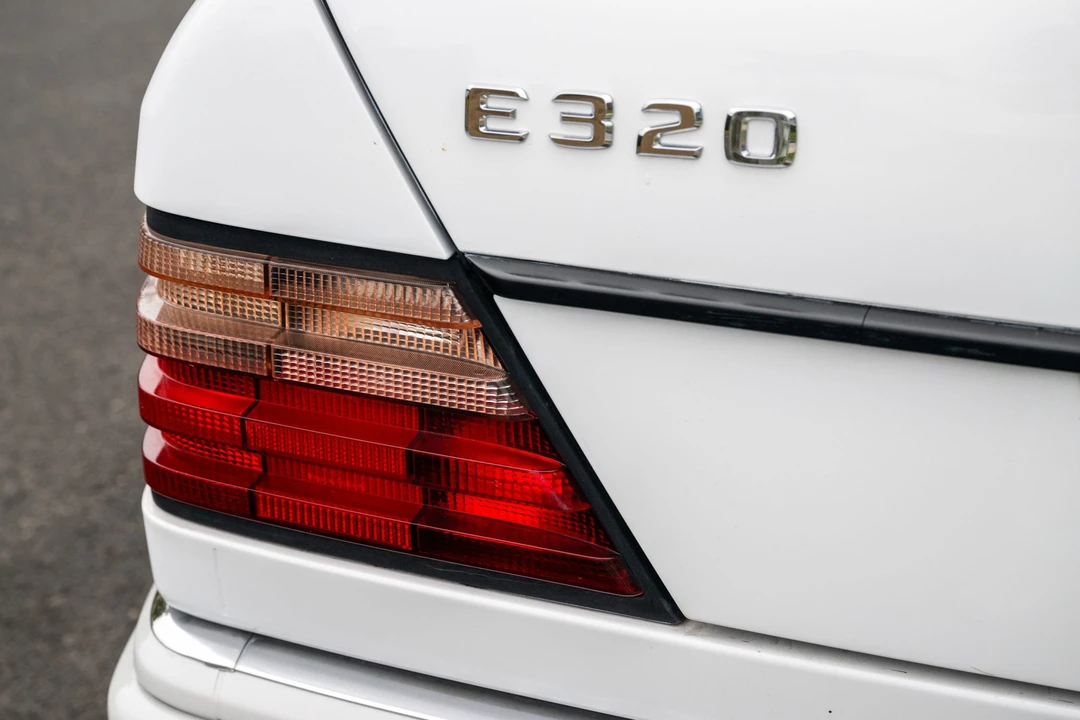 1994 Mercedes-Benz W124 E-Class - Image 31 of 31