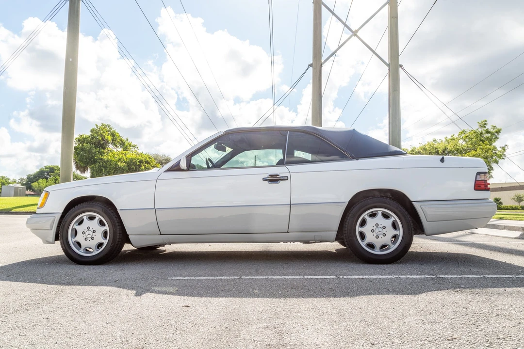 1994 Mercedes-Benz W124 E-Class - Image 3 of 31