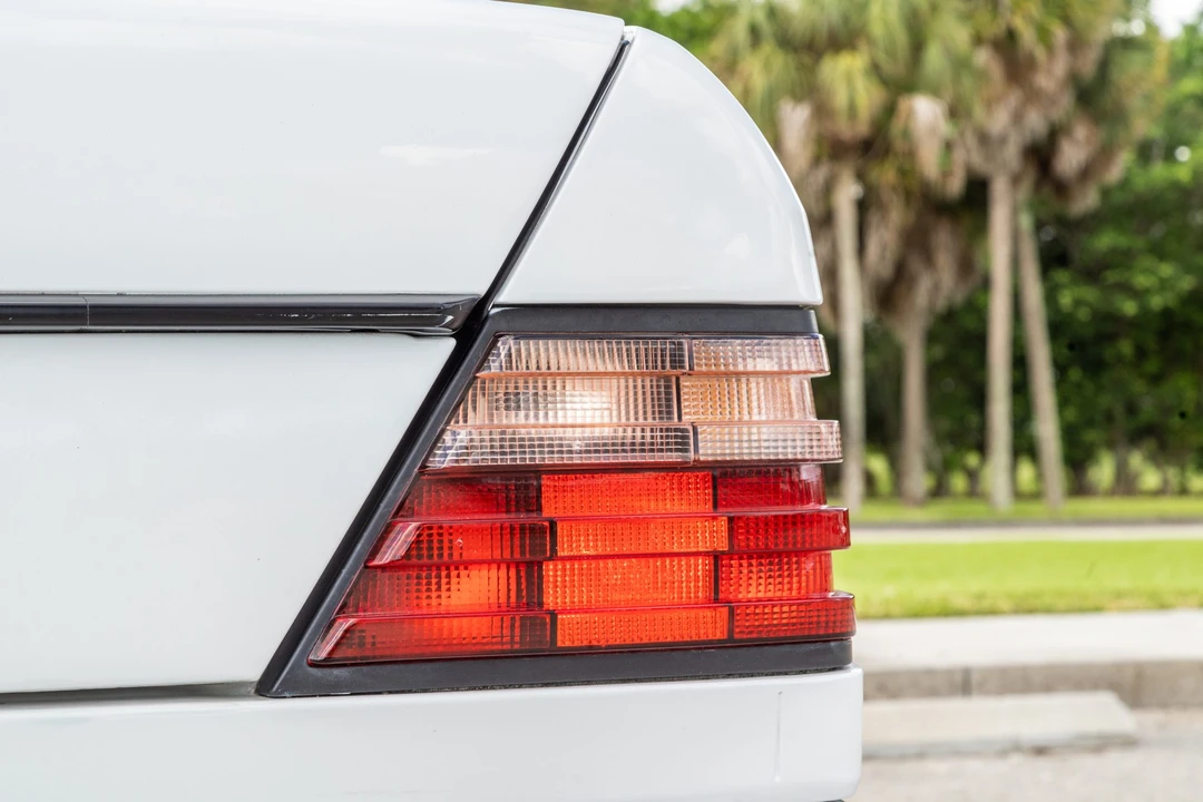 1994 Mercedes-Benz W124 E-Class - Image 27 of 31