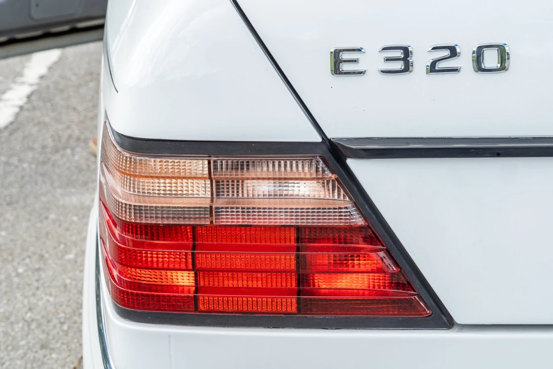 1994 Mercedes-Benz W124 E-Class - Image 22 of 31