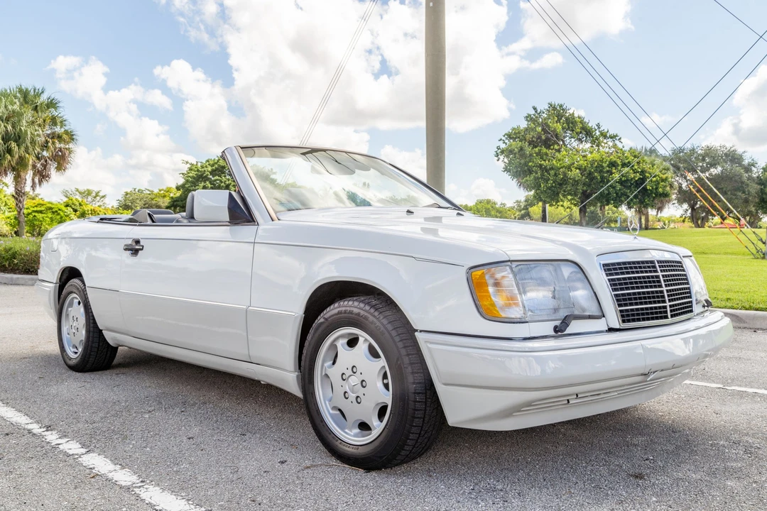 1994 Mercedes-Benz W124 E-Class - Image 12 of 31