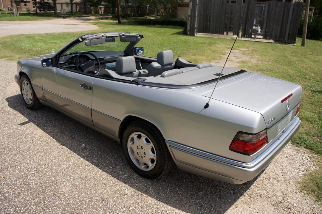 1994 Mercedes-Benz W124 E-Class - Image 14 of 31