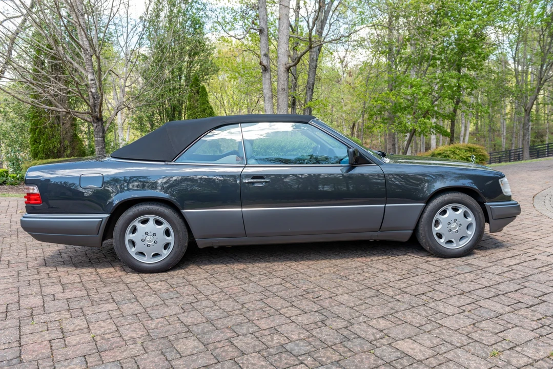 1994 Mercedes-Benz W124 E-Class - Image 11 of 31