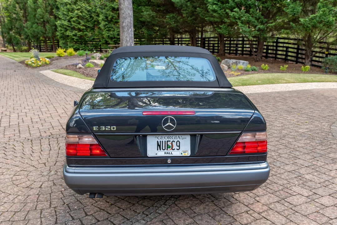 1994 Mercedes-Benz W124 E-Class - Image 13 of 31