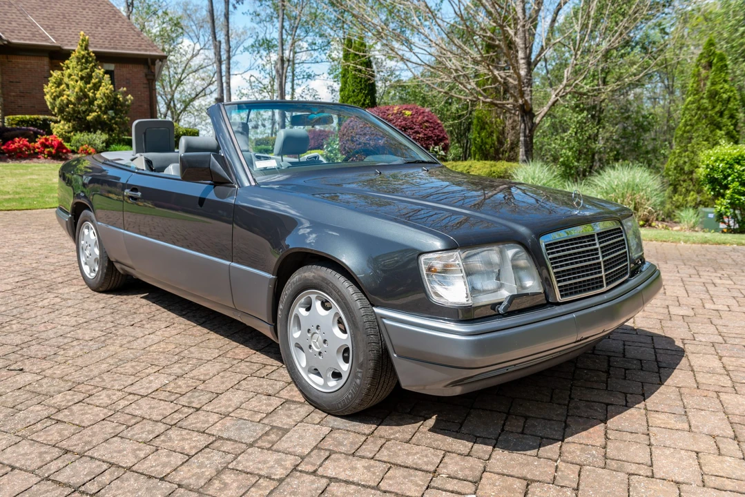 1994 Mercedes-Benz W124 E-Class - Image 2 of 31