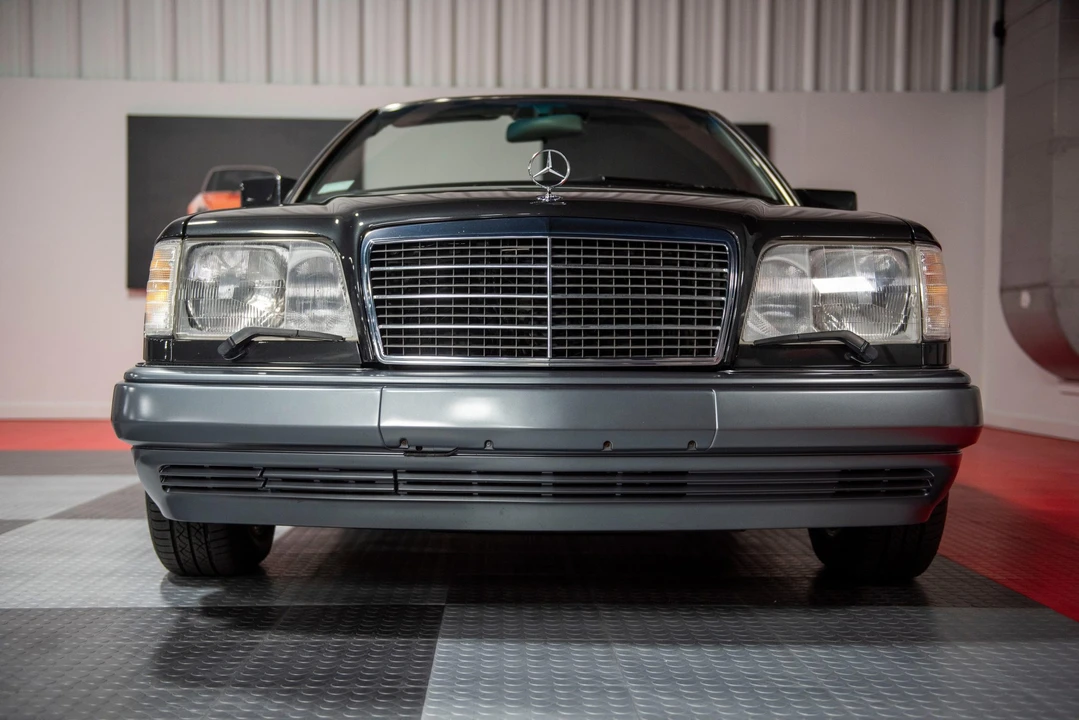 1994 Mercedes-Benz W124 E-Class - Image 8 of 31