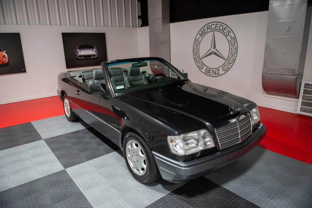 1994 Mercedes-Benz W124 E-Class - Image 11 of 31