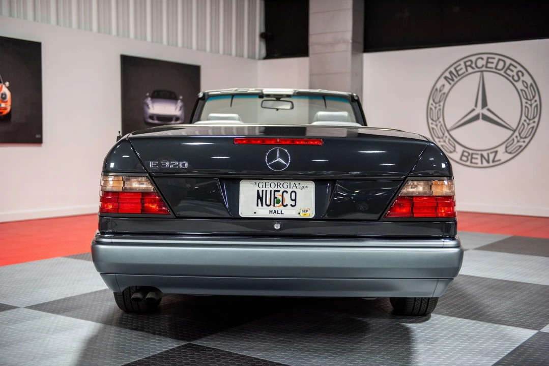 1994 Mercedes-Benz W124 E-Class - Image 24 of 31