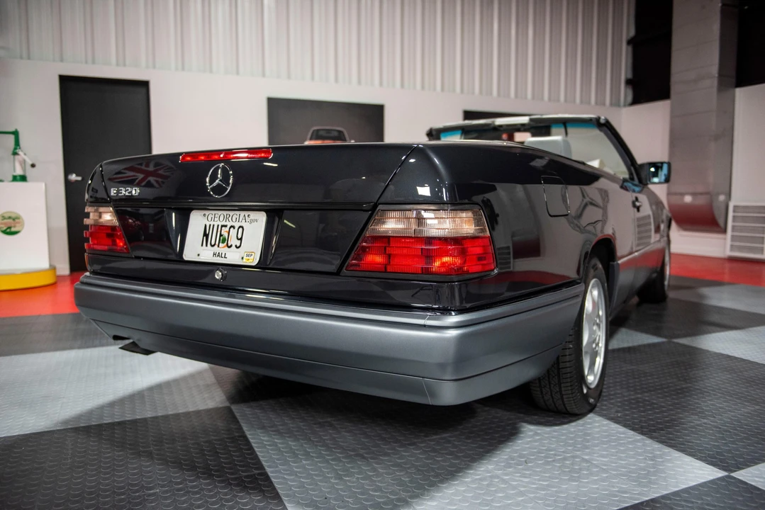 1994 Mercedes-Benz W124 E-Class - Image 22 of 31