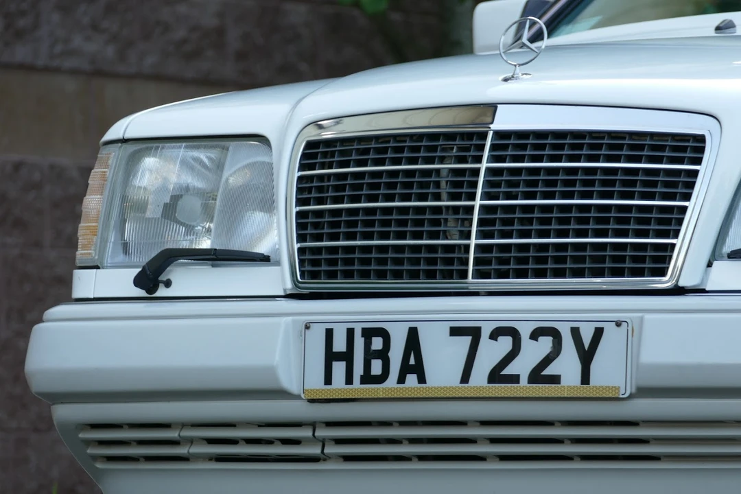 1994 Mercedes-Benz W124 E-Class - Image 27 of 31