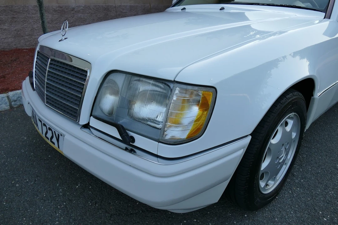 1994 Mercedes-Benz W124 E-Class - Image 28 of 31