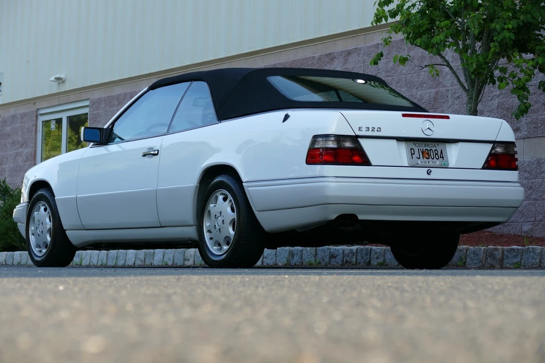 1994 Mercedes-Benz W124 E-Class - Image 16 of 31