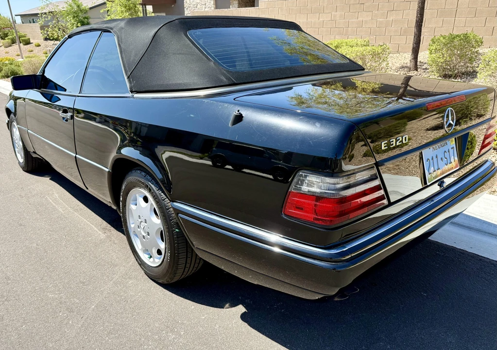 1994 Mercedes-Benz W124 E-Class - Image 23 of 31