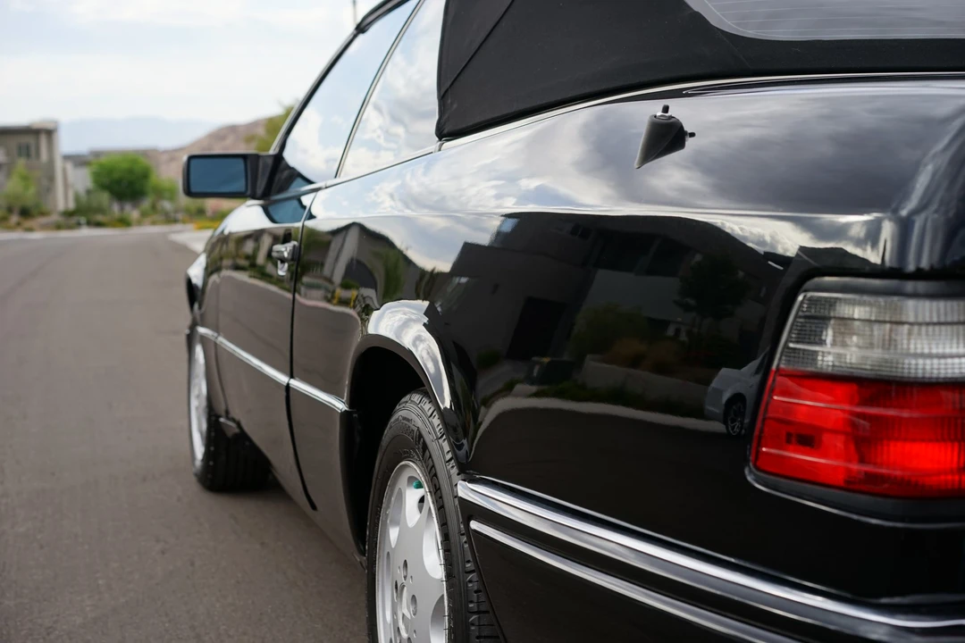 1994 Mercedes-Benz W124 E-Class - Image 14 of 31