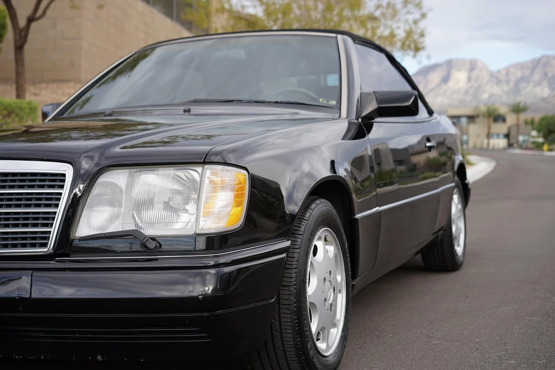 1994 Mercedes-Benz W124 E-Class - Image 14 of 31