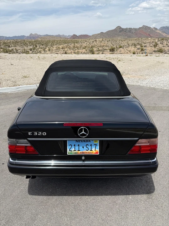 1994 Mercedes-Benz W124 E-Class - Image 17 of 31