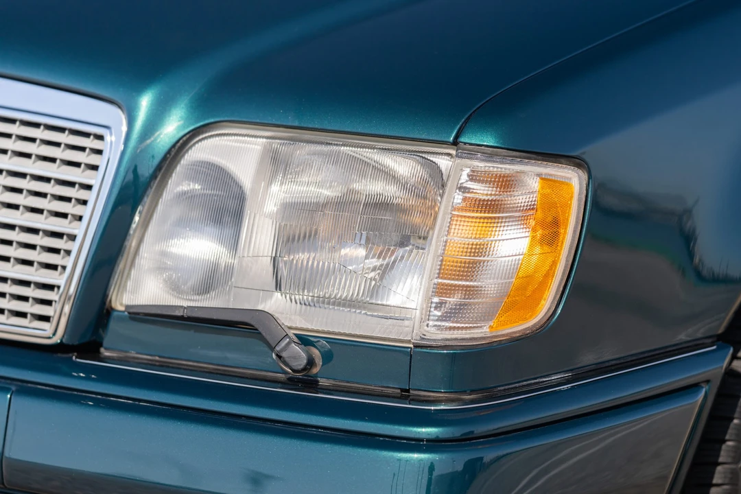 1994 Mercedes-Benz W124 E-Class - Image 31 of 31