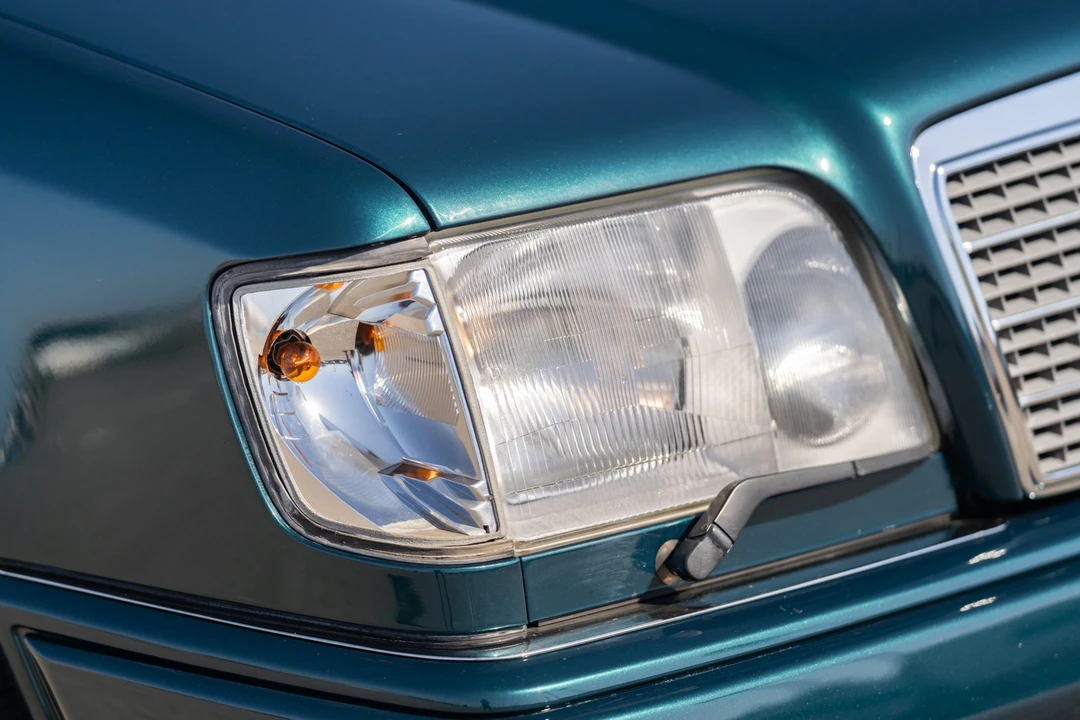 1994 Mercedes-Benz W124 E-Class - Image 30 of 31