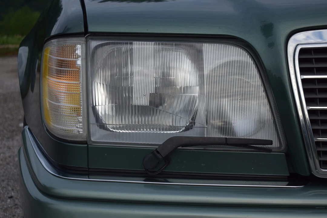 1994 Mercedes-Benz W124 E-Class - Image 29 of 31