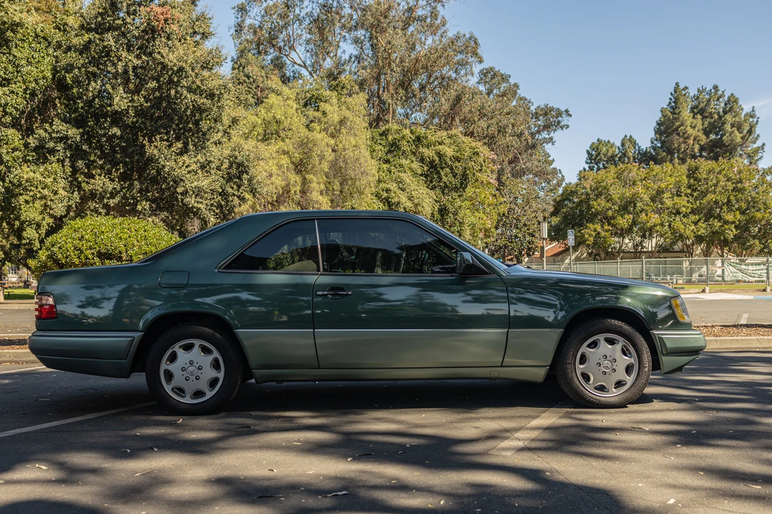 1994 Mercedes-Benz W124 E-Class - Image 13 of 31