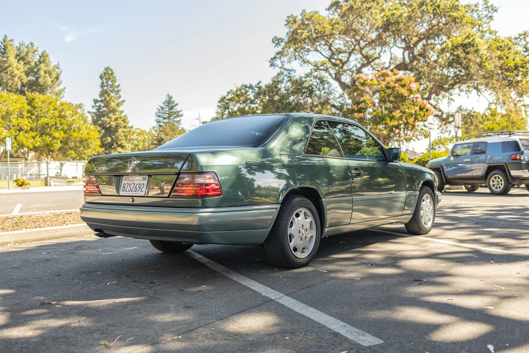 1994 Mercedes-Benz W124 E-Class - Image 12 of 31