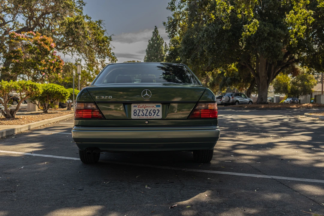 1994 Mercedes-Benz W124 E-Class - Image 11 of 31