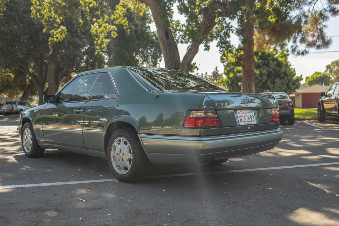 1994 Mercedes-Benz W124 E-Class - Image 10 of 31