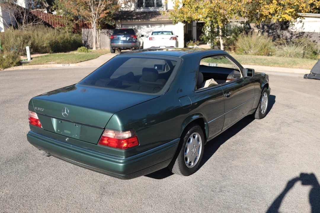 1994 Mercedes-Benz W124 E-Class - Image 26 of 31