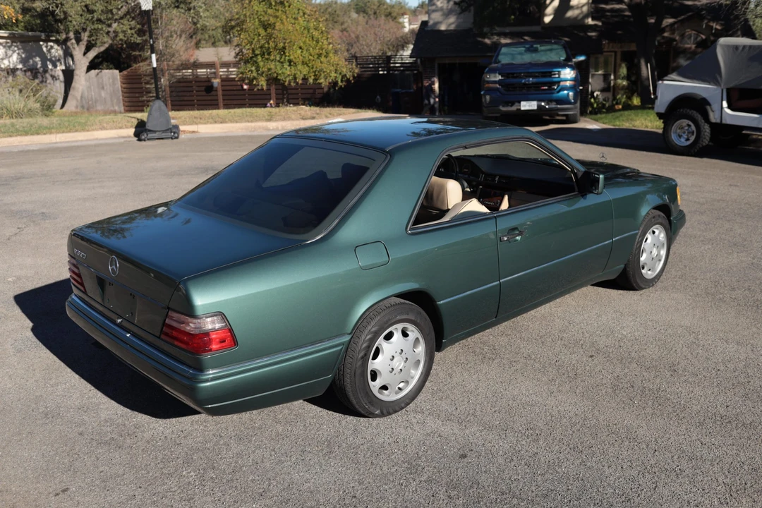 1994 Mercedes-Benz W124 E-Class - Image 25 of 31