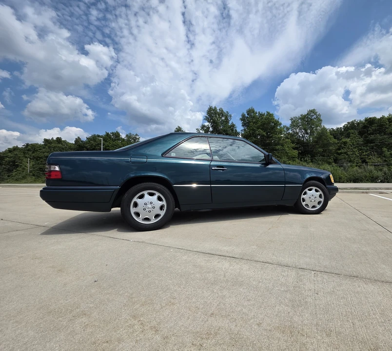 1994 Mercedes-Benz W124 E-Class - Image 12 of 31