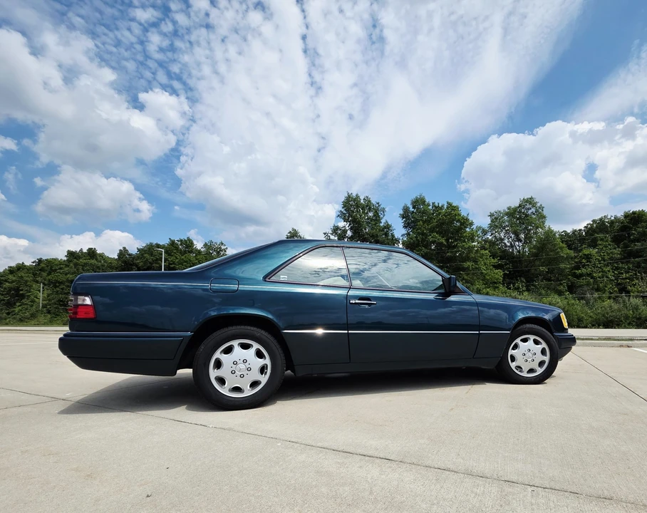 1994 Mercedes-Benz W124 E-Class - Image 13 of 31