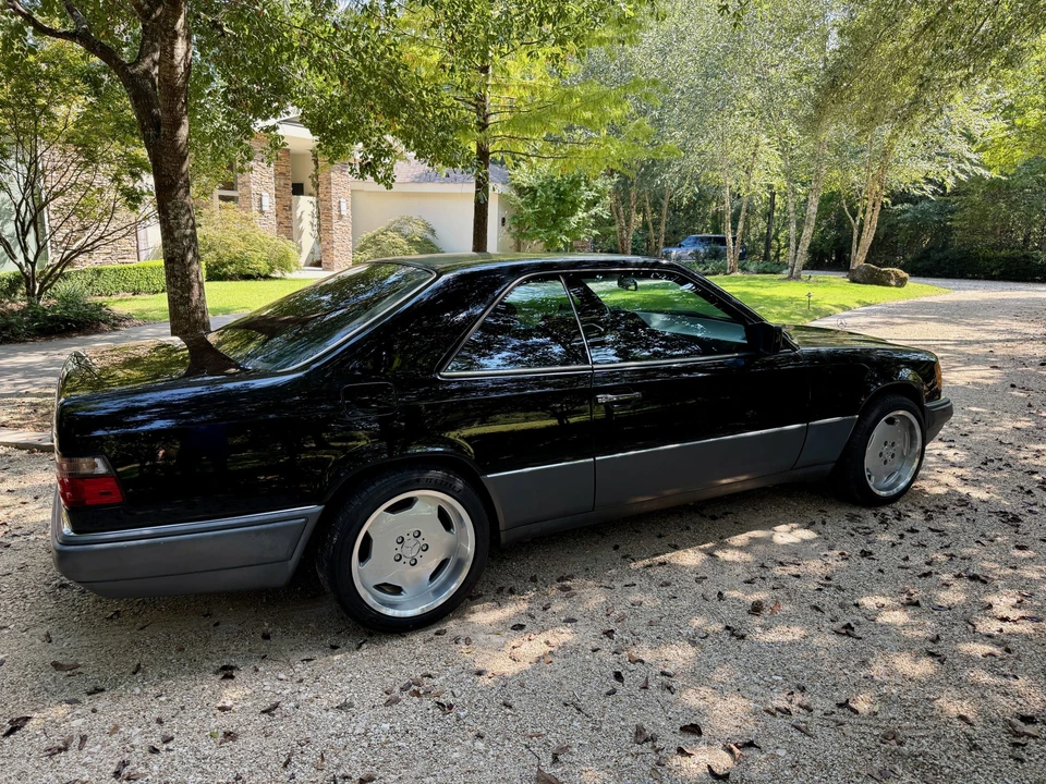 1994 Mercedes-Benz W124 E-Class - Image 13 of 31