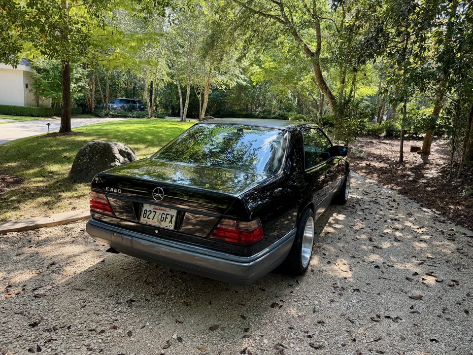 1994 Mercedes-Benz W124 E-Class - Image 11 of 31