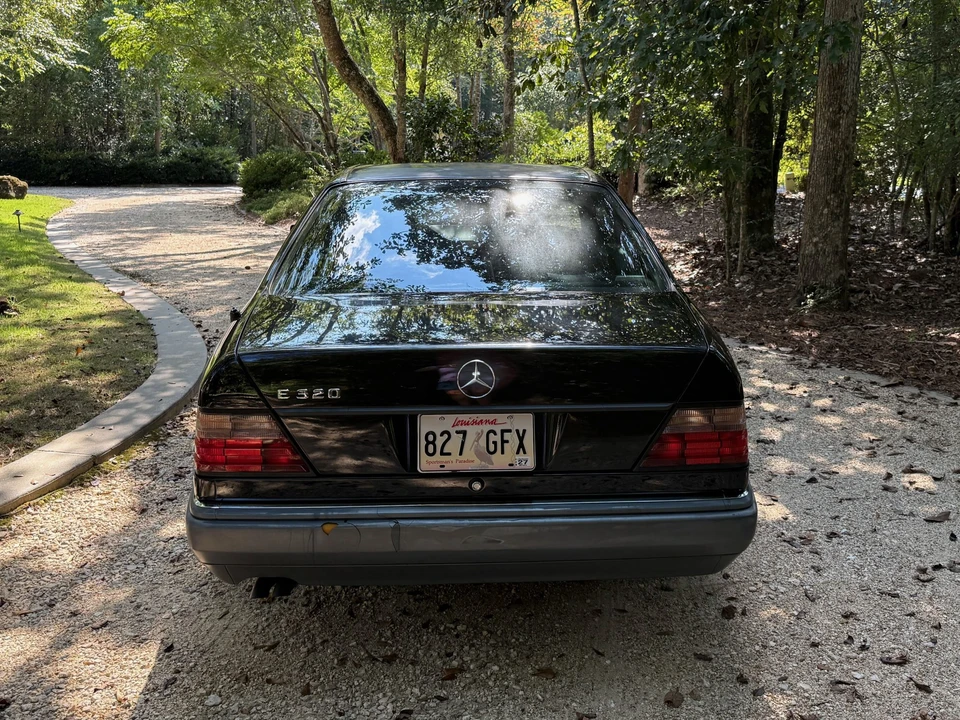1994 Mercedes-Benz W124 E-Class - Image 10 of 31