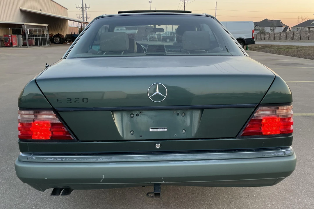 1994 Mercedes-Benz W124 E-Class - Image 5 of 8