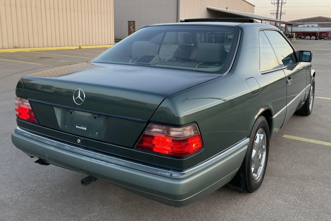 1994 Mercedes-Benz W124 E-Class - Image 4 of 8