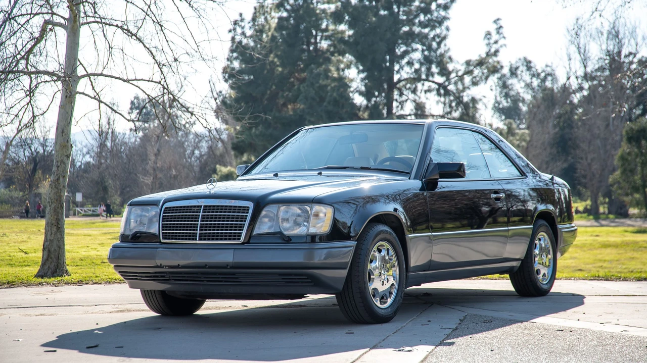 1994 Mercedes-Benz W124 E-Class - Image 3 of 31