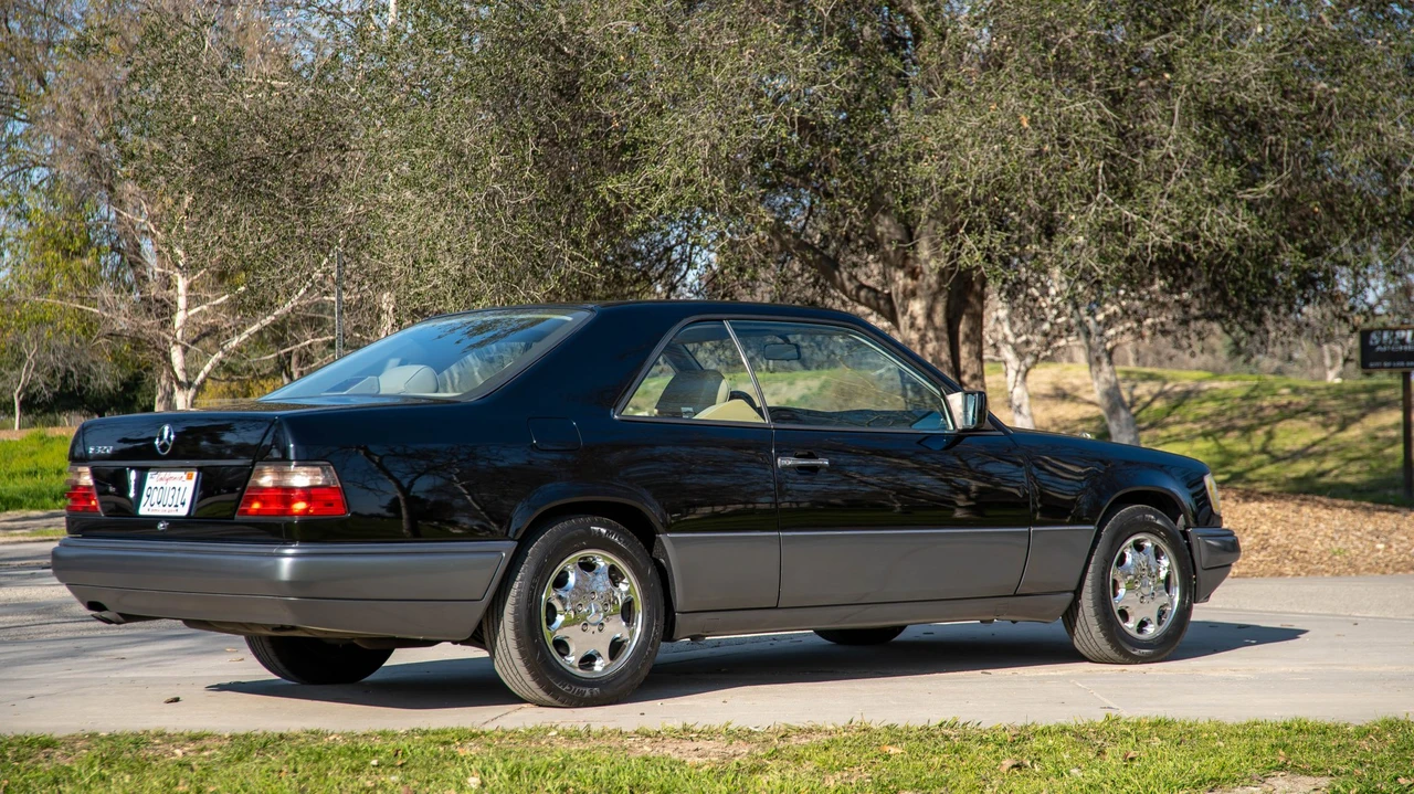 1994 Mercedes-Benz W124 E-Class - Image 29 of 31