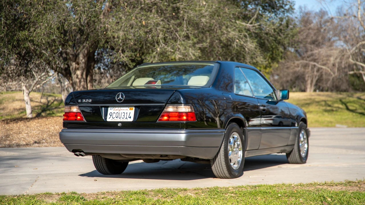 1994 Mercedes-Benz W124 E-Class - Image 27 of 31