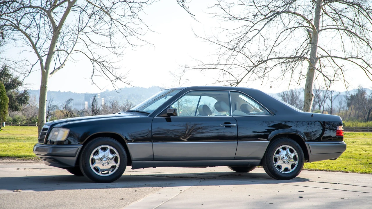 1994 Mercedes-Benz W124 E-Class - Image 17 of 31