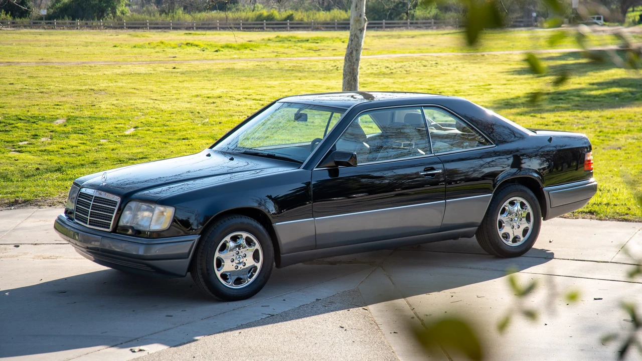 1994 Mercedes-Benz W124 E-Class - Image 14 of 31