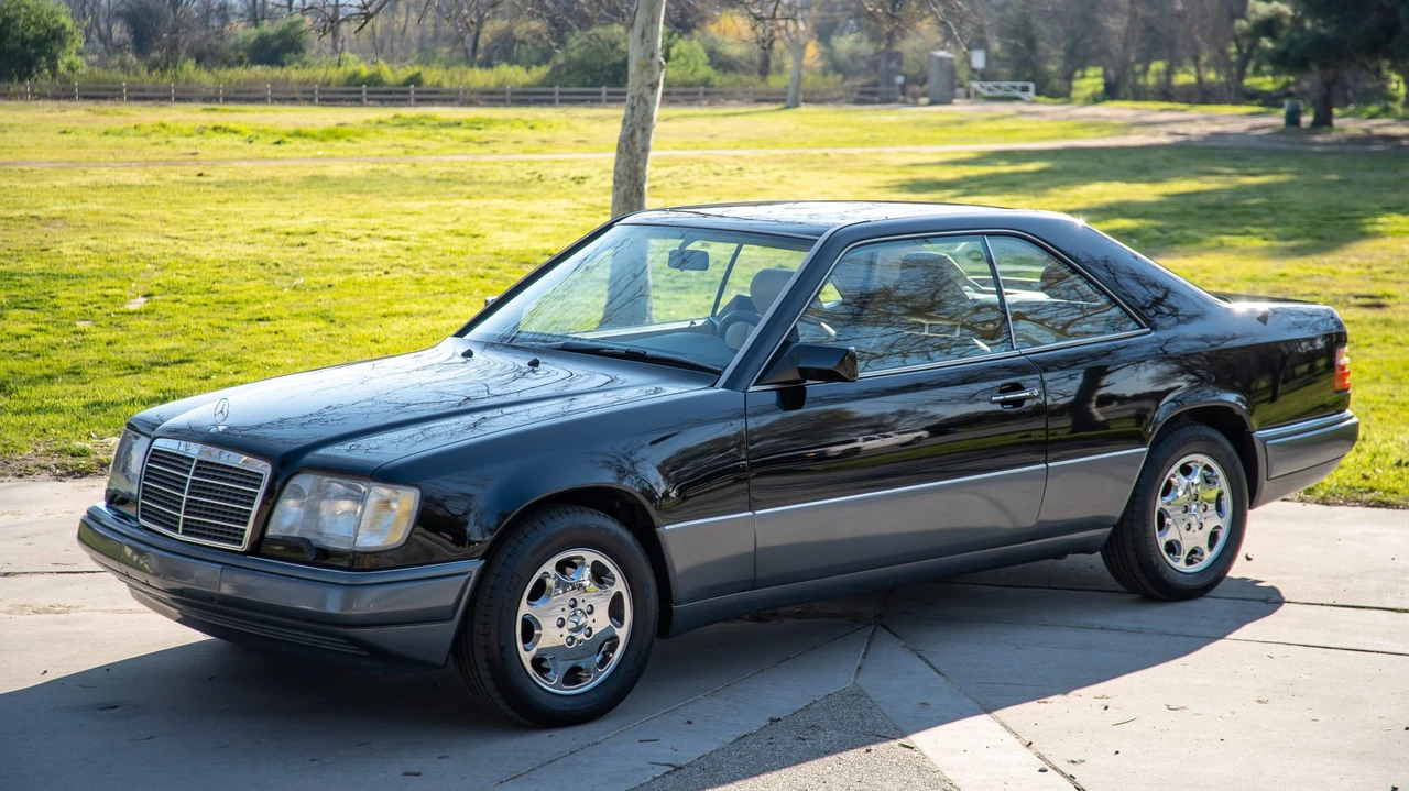 1994 Mercedes-Benz W124 E-Class - Image 13 of 31