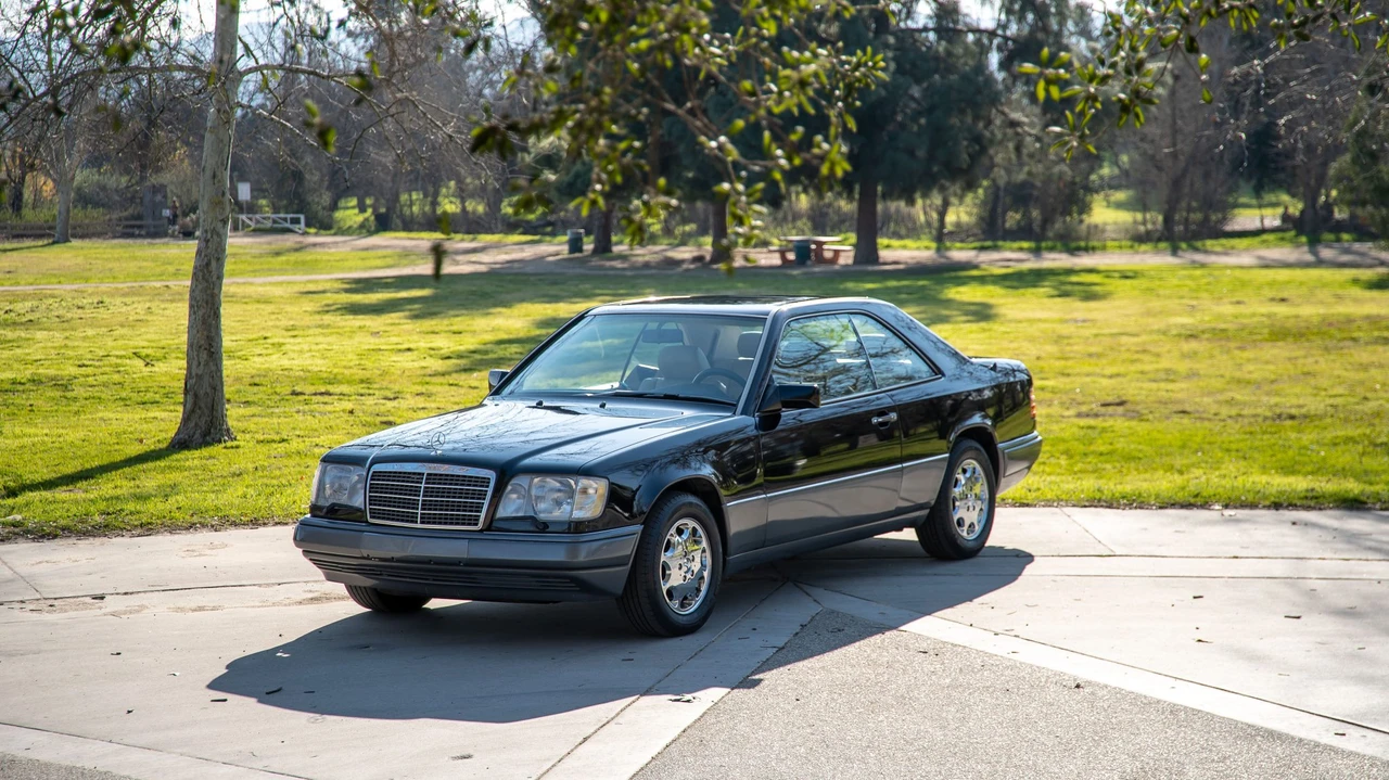 1994 Mercedes-Benz W124 E-Class - Image 11 of 31