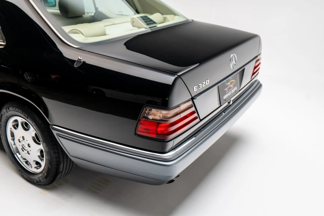 1994 Mercedes-Benz W124 E-Class - Image 22 of 31