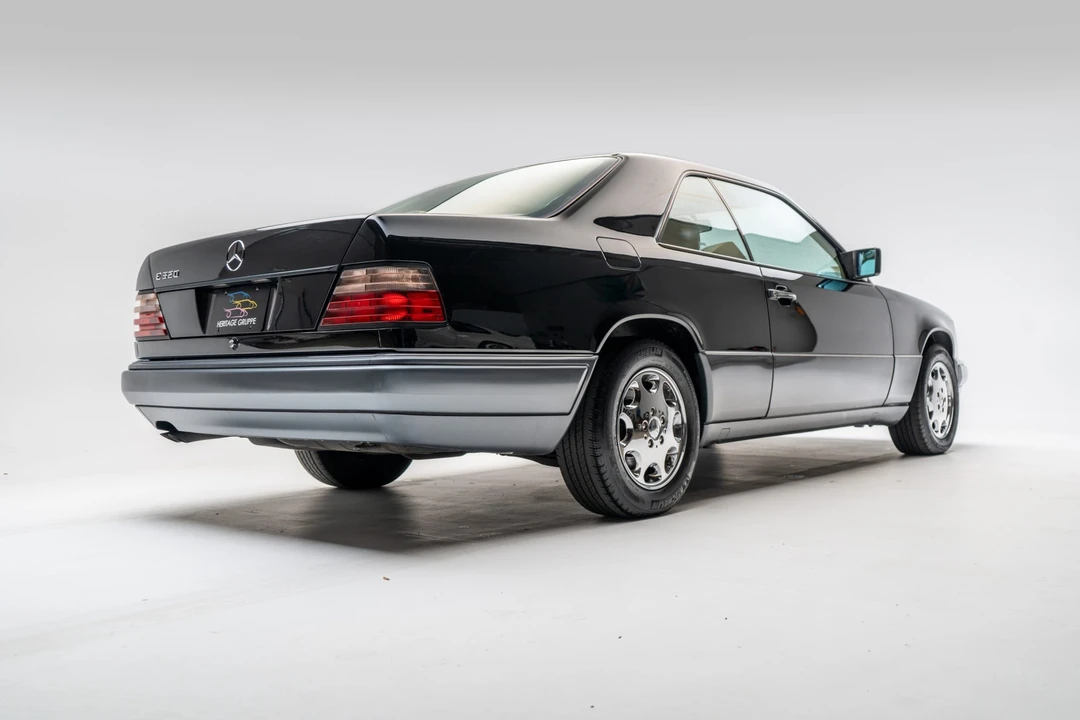 1994 Mercedes-Benz W124 E-Class - Image 9 of 31