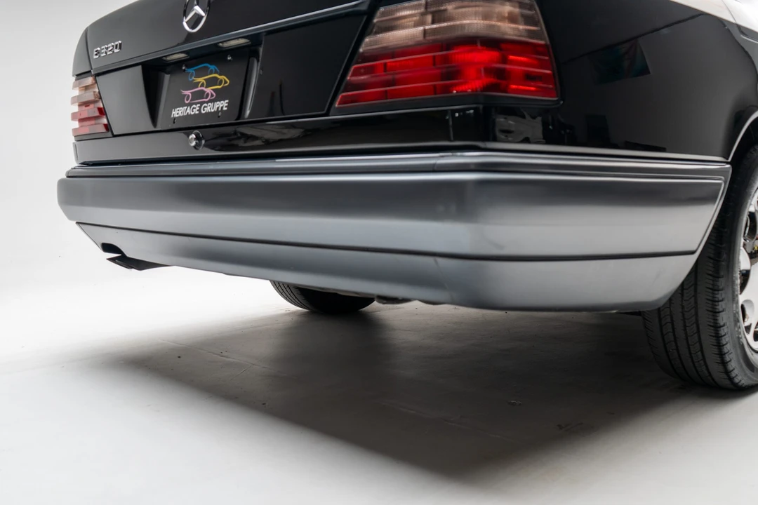 1994 Mercedes-Benz W124 E-Class - Image 28 of 31