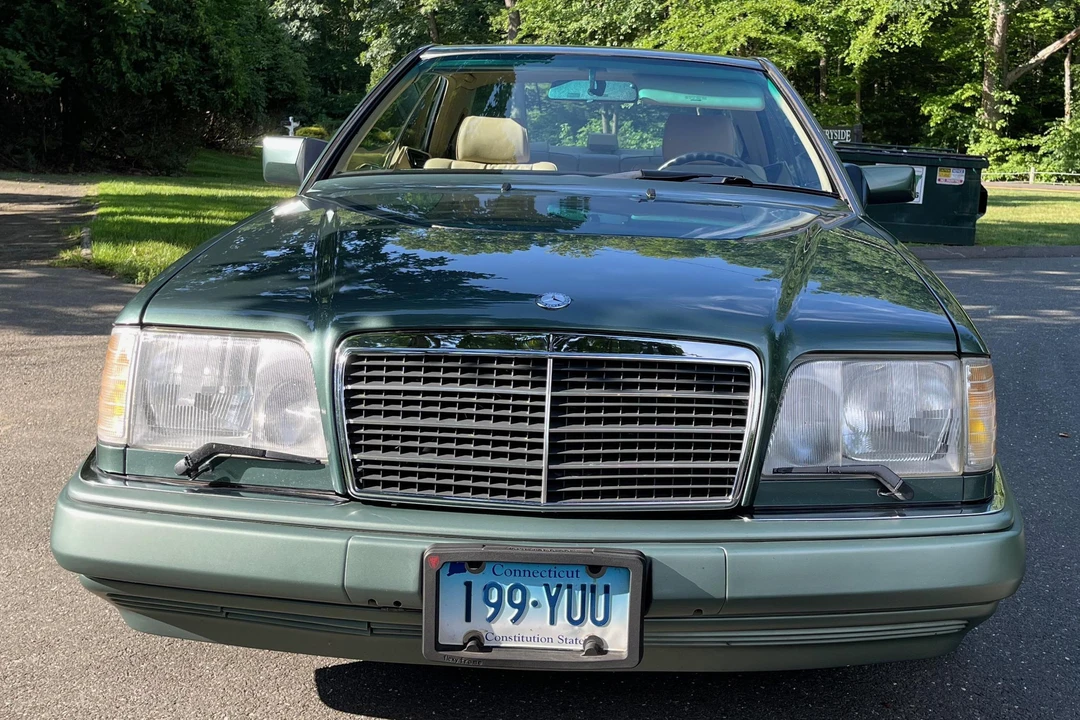 1994 Mercedes-Benz W124 E-Class - Image 2 of 31