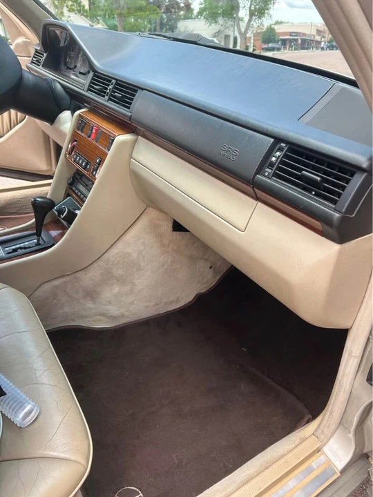 1994 Mercedes-Benz W124 E-Class - Image 6 of 8