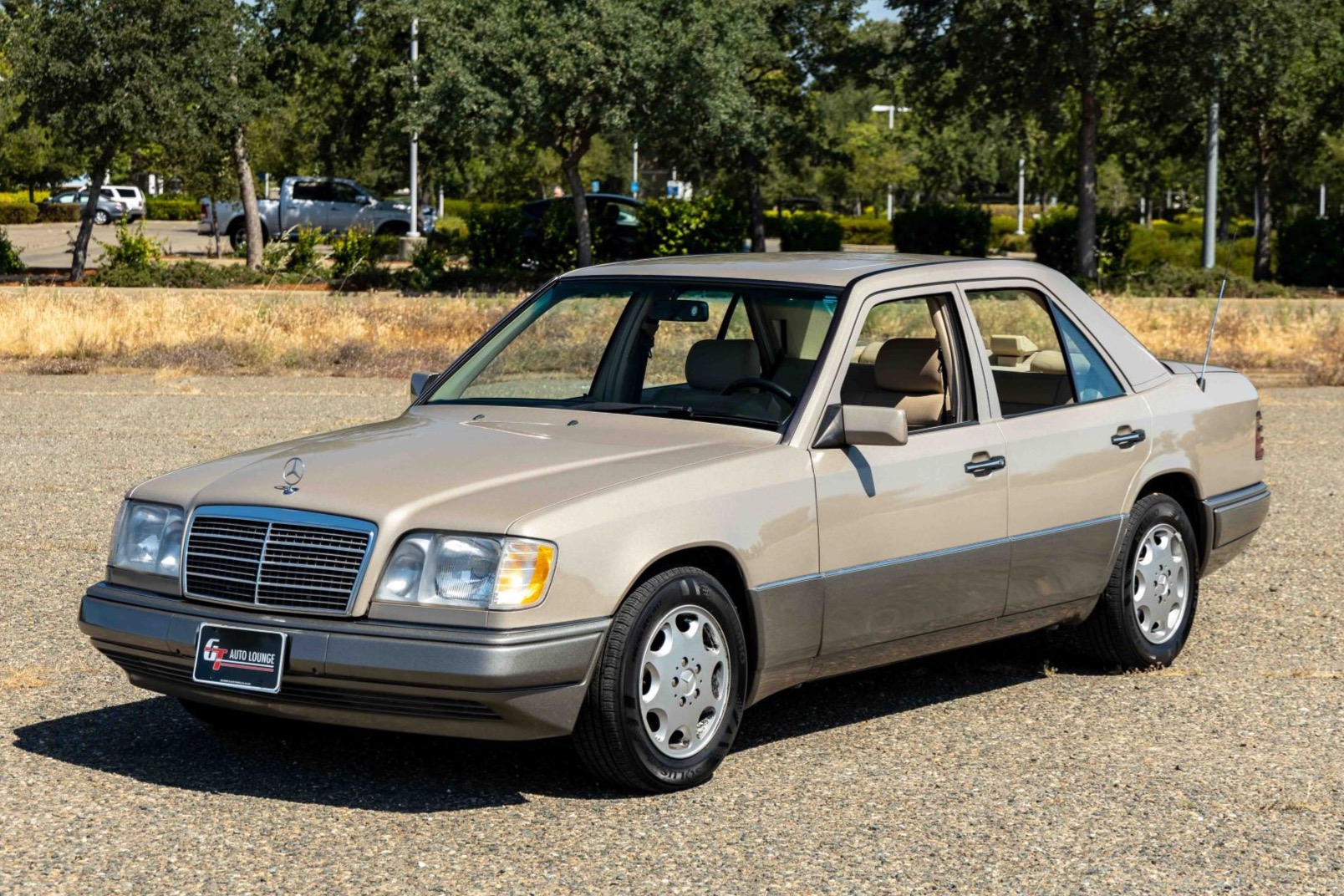 1994 Mercedes-Benz E320 Sedan